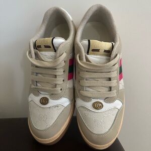 Women’s Gucci size 39 shoes